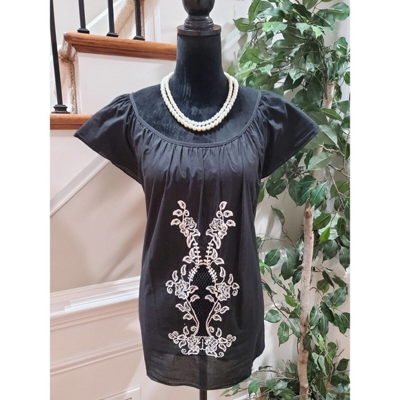 John Paul Richard Embroidered Black 100% Cotton Short Sleeve Top Blouse Size XL - Picture 1 of 12